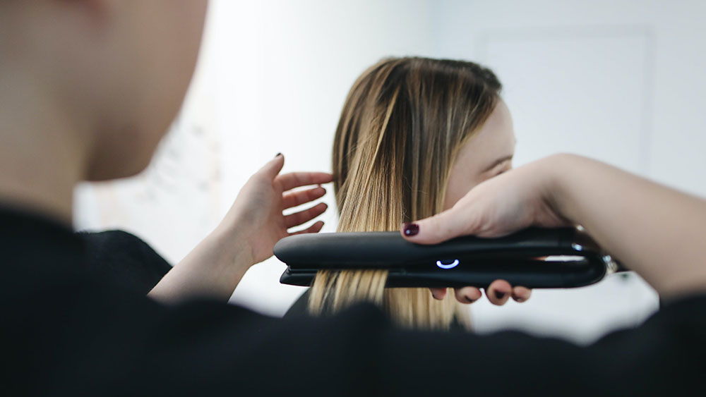 Billede til nyheden Resultaterne er klar: Vigtige indsigter fra Nordisk Frisør Unions undersøgelse om arbejdsforhold for frisører foretaget i hele Norden.