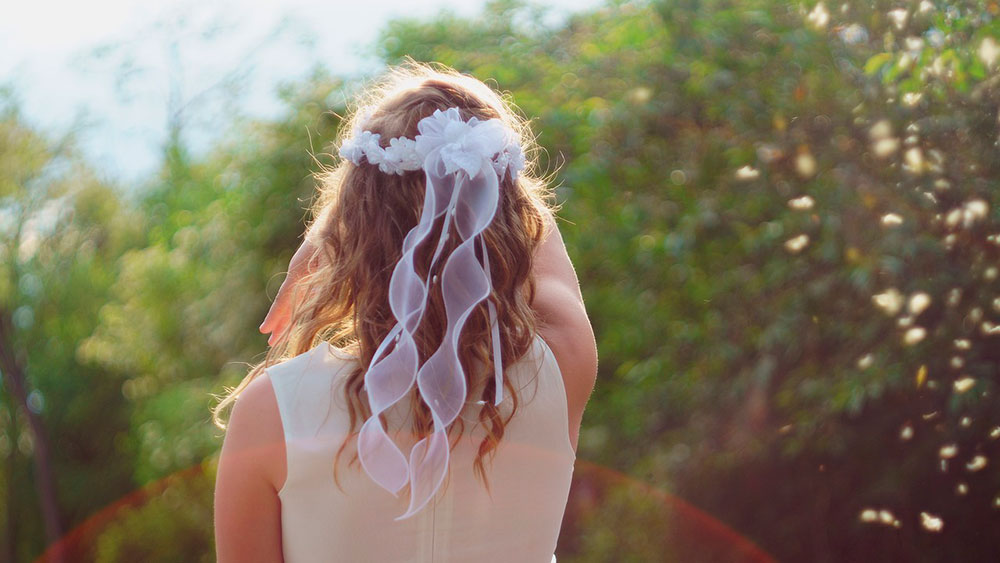 Billede til den relaterede nyhed Inspiration til festligt hår i forårs- og sommertiden